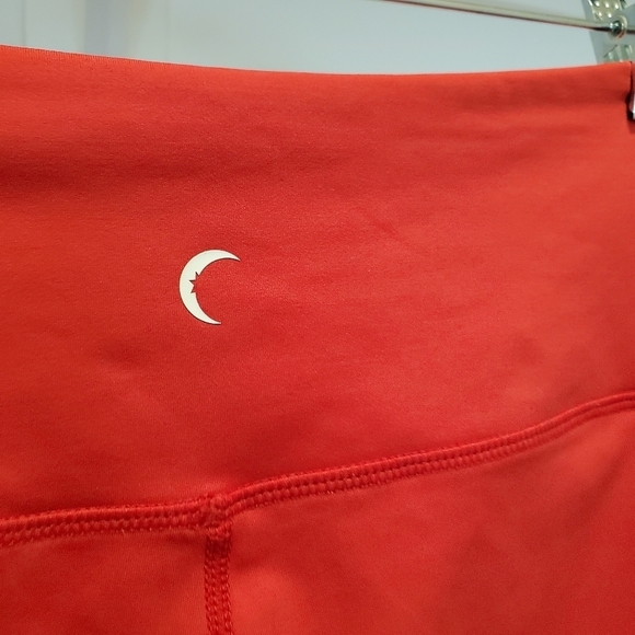 Zyia Active Light N Tight Red High Rise Graphic Logo Striped Tight Leggings - Picture 8 of 11